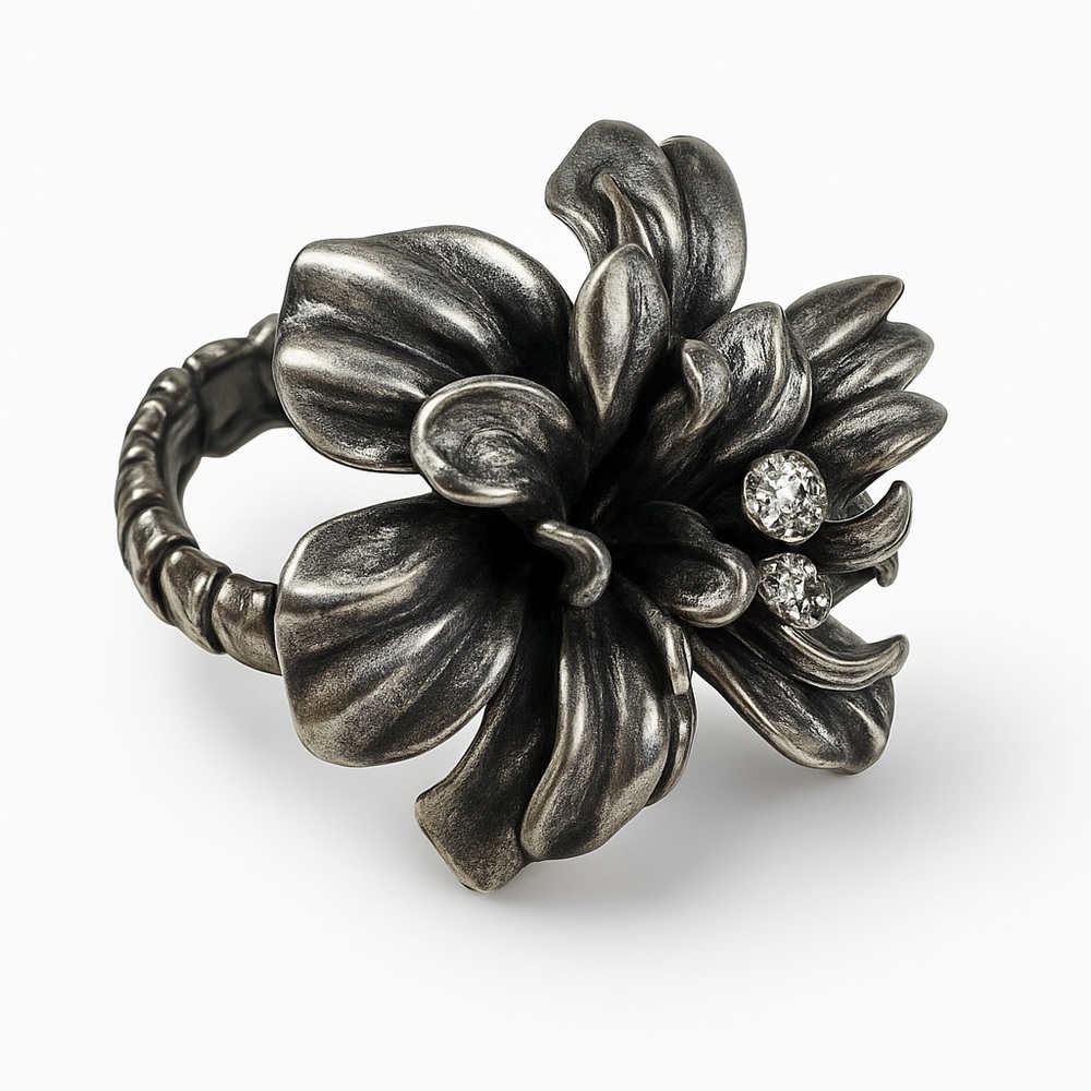 Vintage Fossil Silver Floral Ring with Crystals Stamped